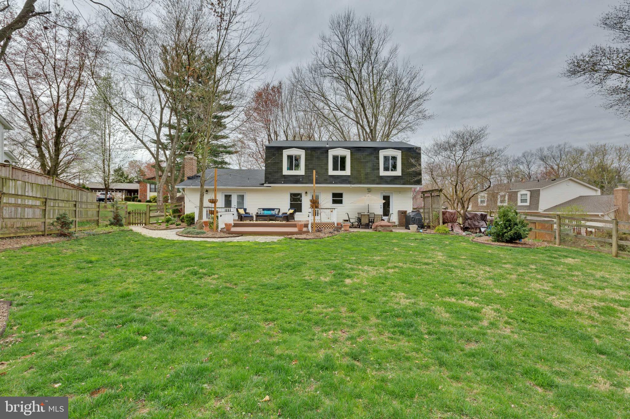 9119 Rockefeller Lane Springfield, VA 22153 - Photo 3 of 41