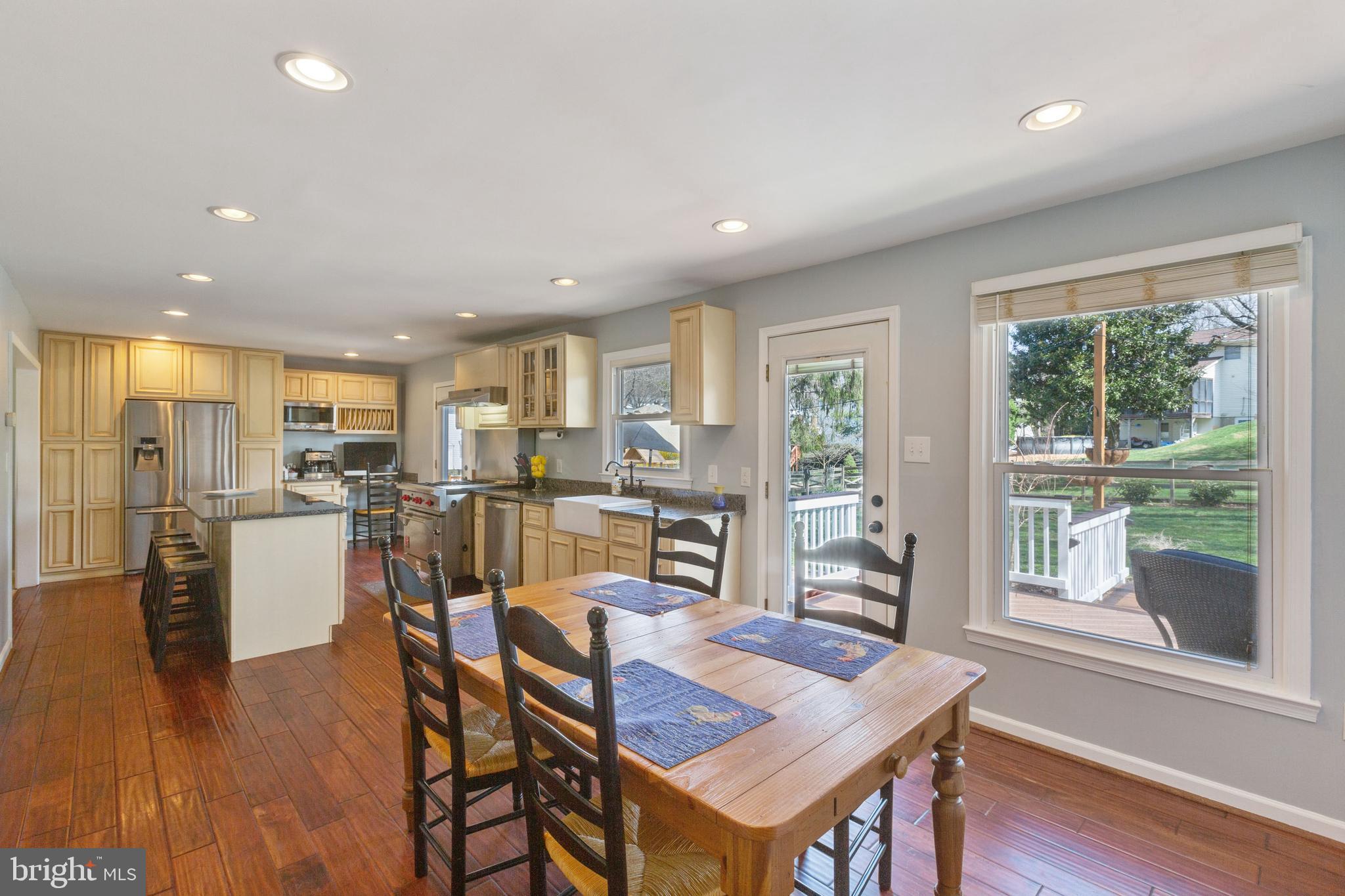 9119 Rockefeller Lane Springfield, VA 22153 - Photo 10 of 41