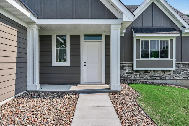 $499,900 | 14246 244th Avenue Northwest, Zimmerman, MN 55398