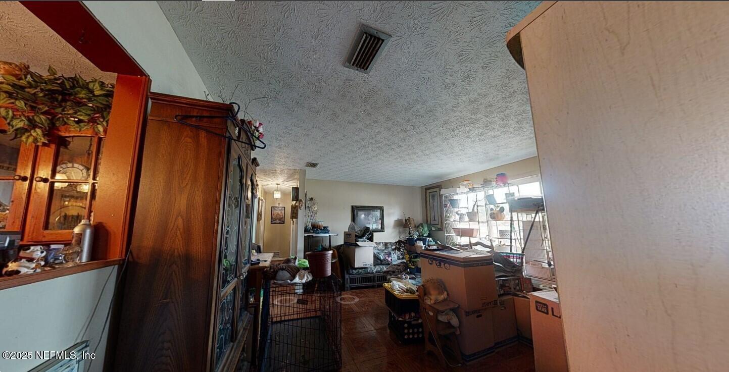 123 Mellon Road Palatka, FL 32177 - Photo 11 of 20 2025-01-24 103232