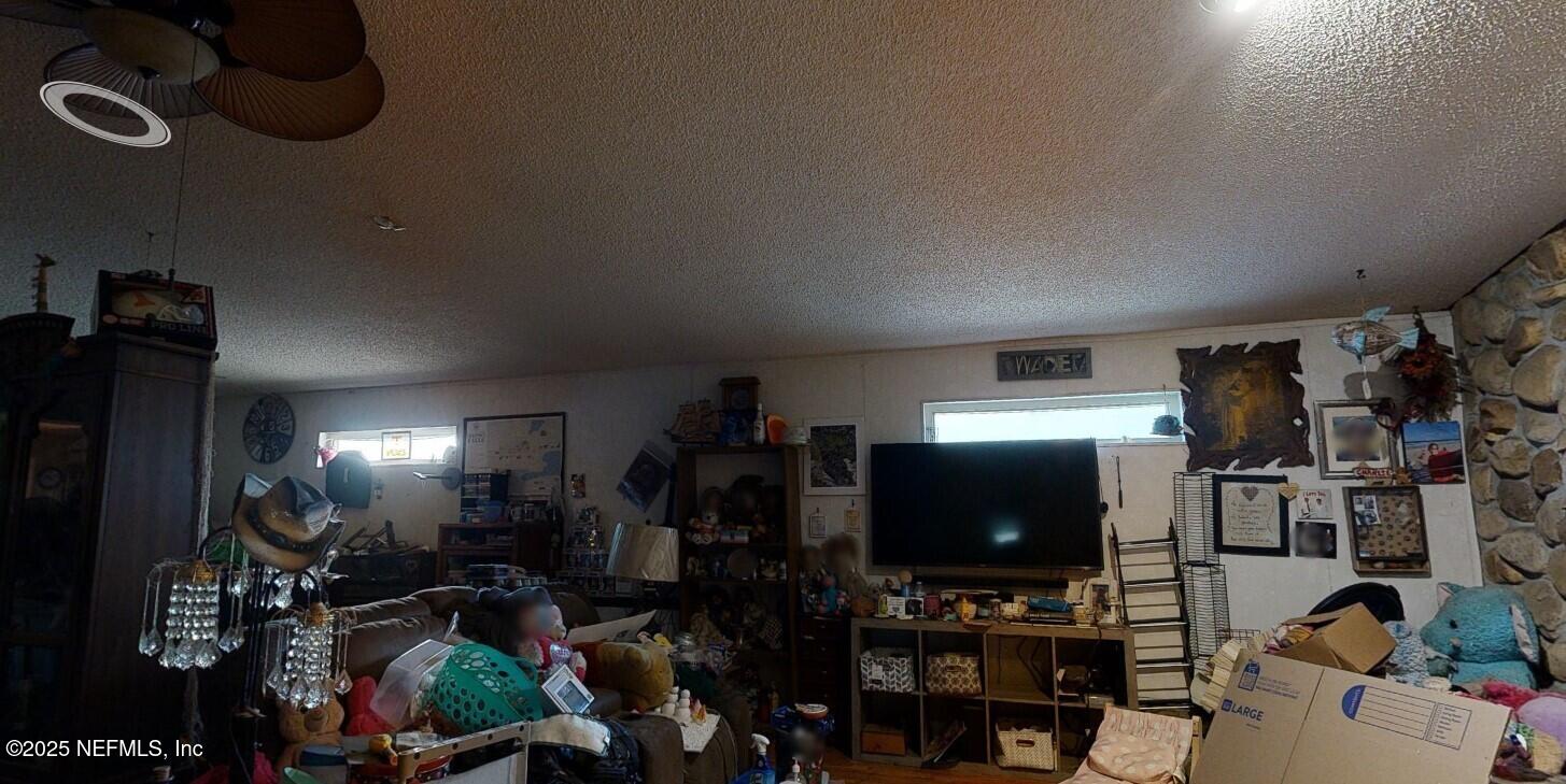 123 Mellon Road Palatka, FL 32177 - Photo 2 of 20 2025-01-24 102552
