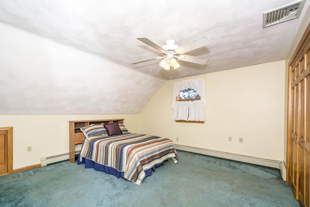 15 Hartshorne Road Wakefield, MA 01880 - Photo 8 of 12