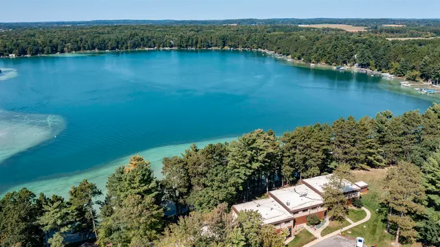 $889,000 | E1280 County Road, Unit 3, Waupaca, WI 54981