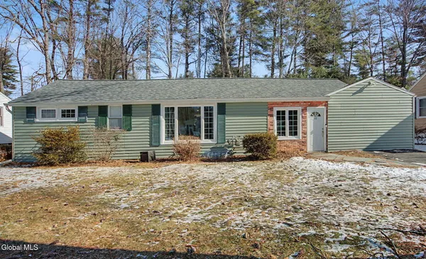 $280,000 | 11 Cherry Lane, Guilderland, NY 12084
