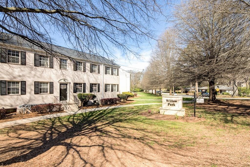 1176 Church Street, Unit 2 Decatur, GA 30030 - Photo 1 of 1 Willow Park is ideally situated 1/2 mile from Decatur Square, and across the street from Glenlake Park.