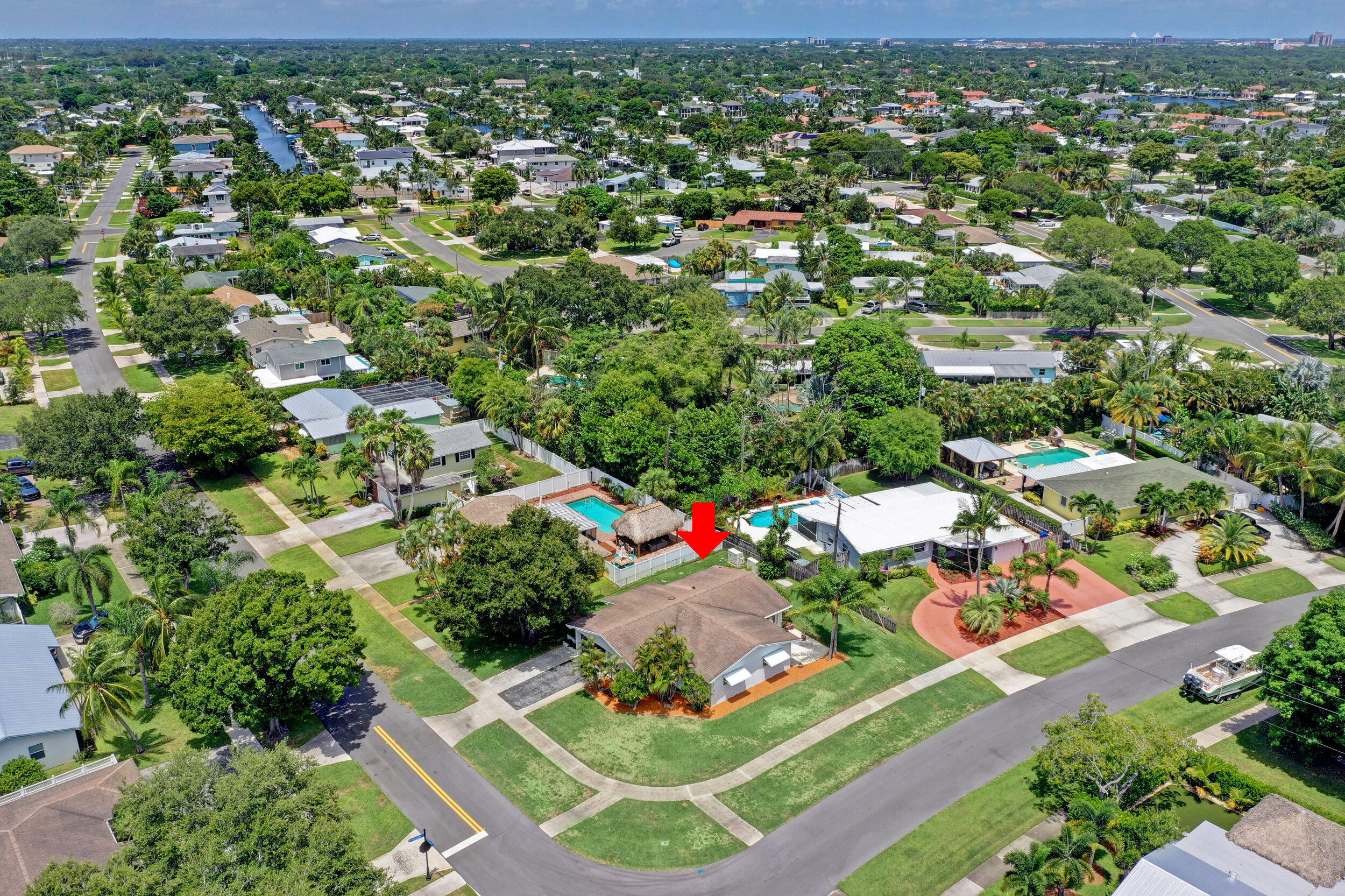 501 Inlet Road North Palm Beach, FL 33408 - Photo 50 of 58 an aerial view of residential houses with outdoor space