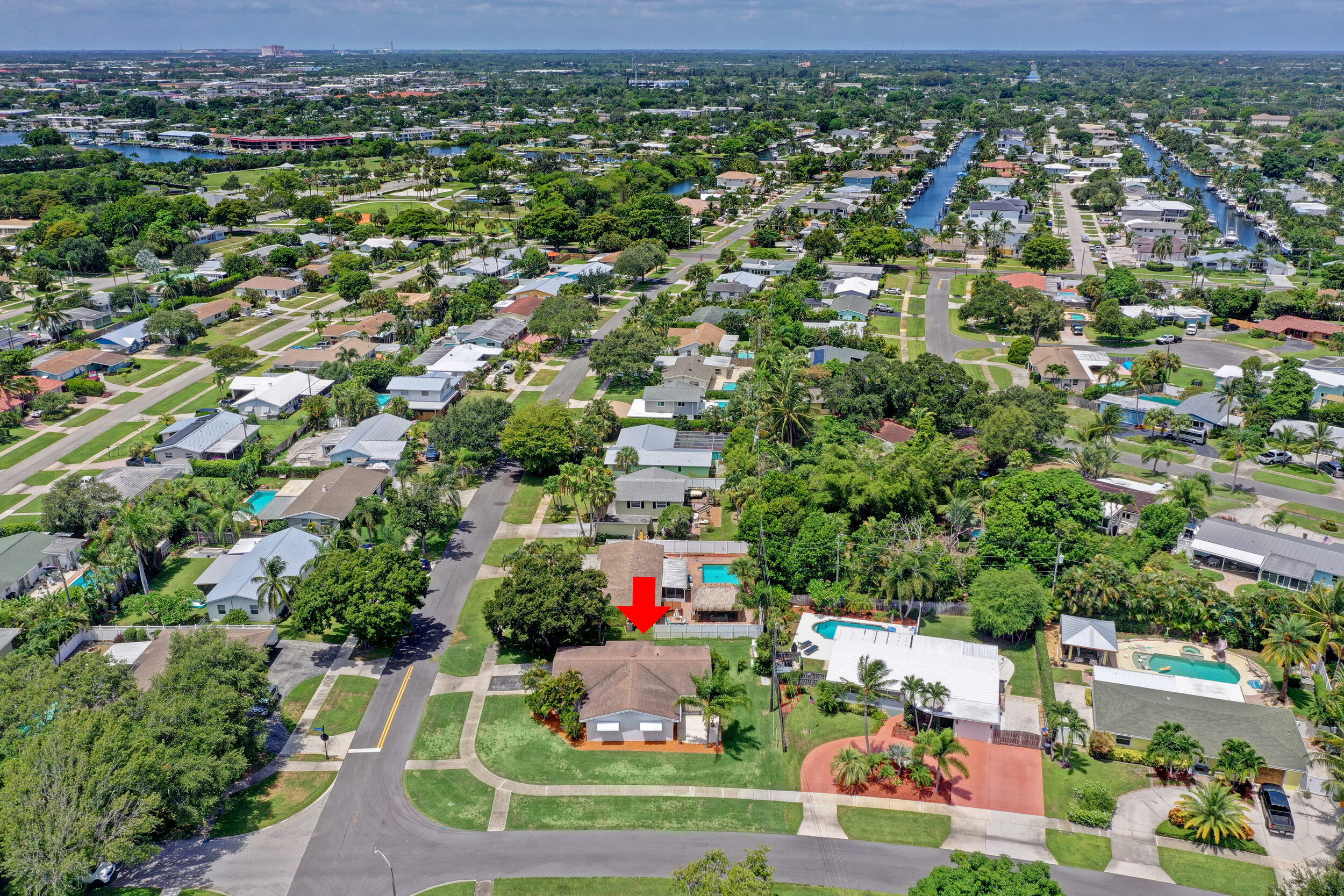 501 Inlet Road North Palm Beach, FL 33408 - Photo 51 of 58 an aerial view of residential houses with outdoor space and trees