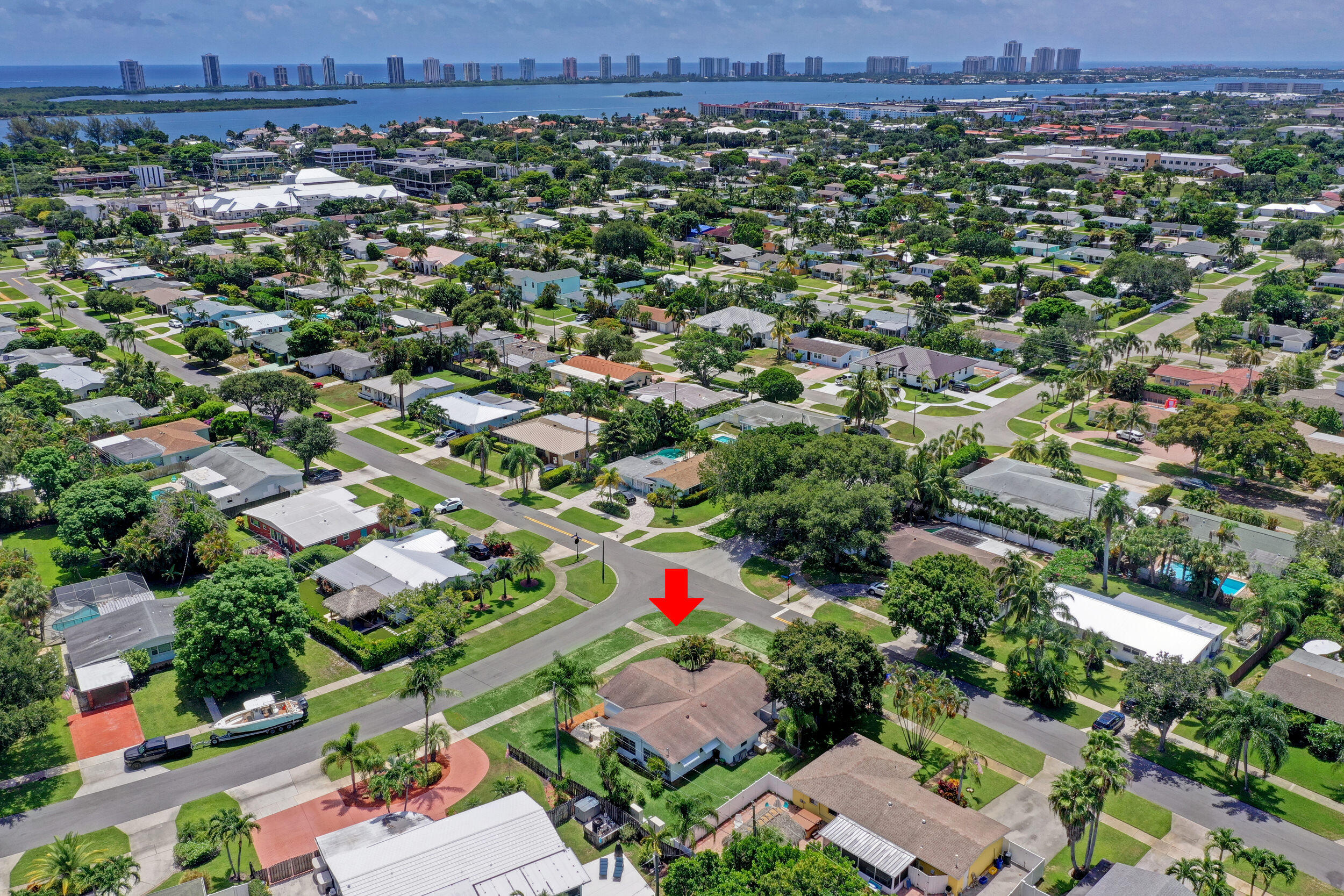 501 Inlet Road North Palm Beach, FL 33408 - Photo 54 of 58 an aerial view of a city