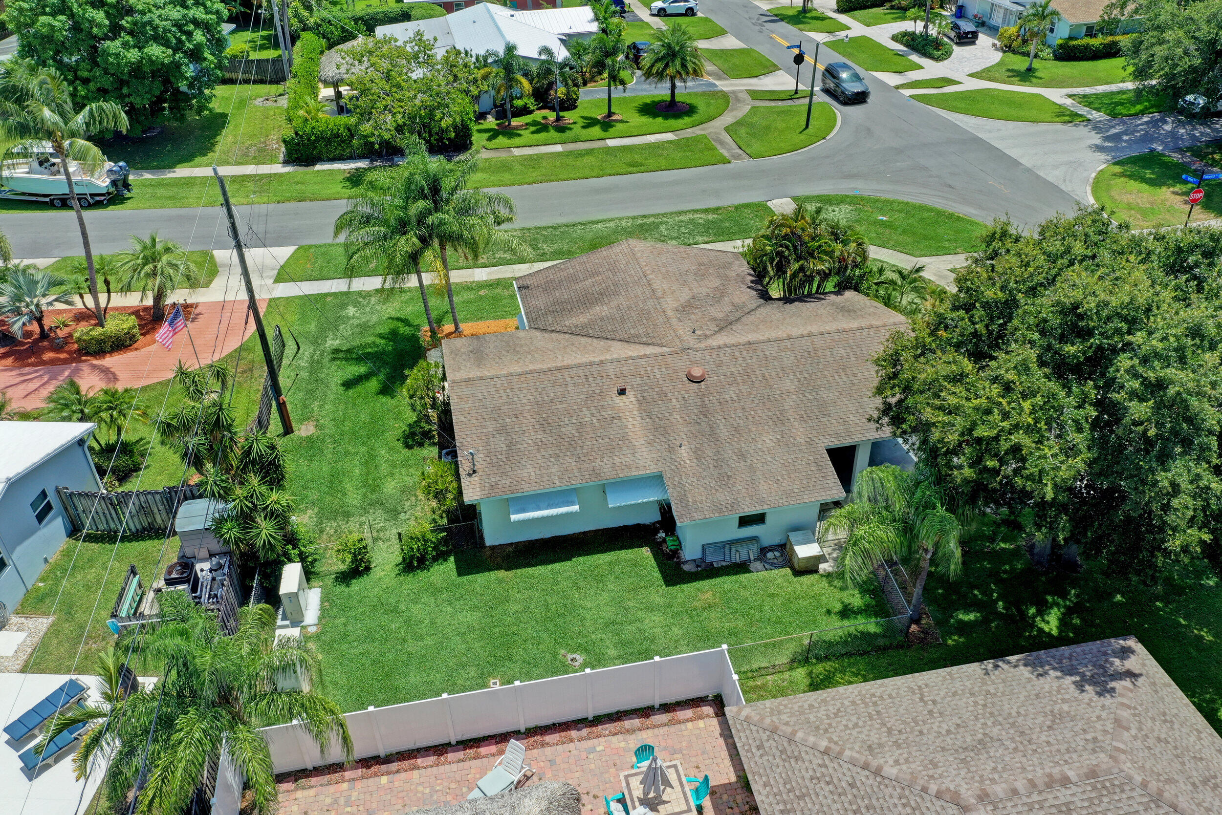 501 Inlet Road North Palm Beach, FL 33408 - Photo 56 of 58 an aerial view of a house