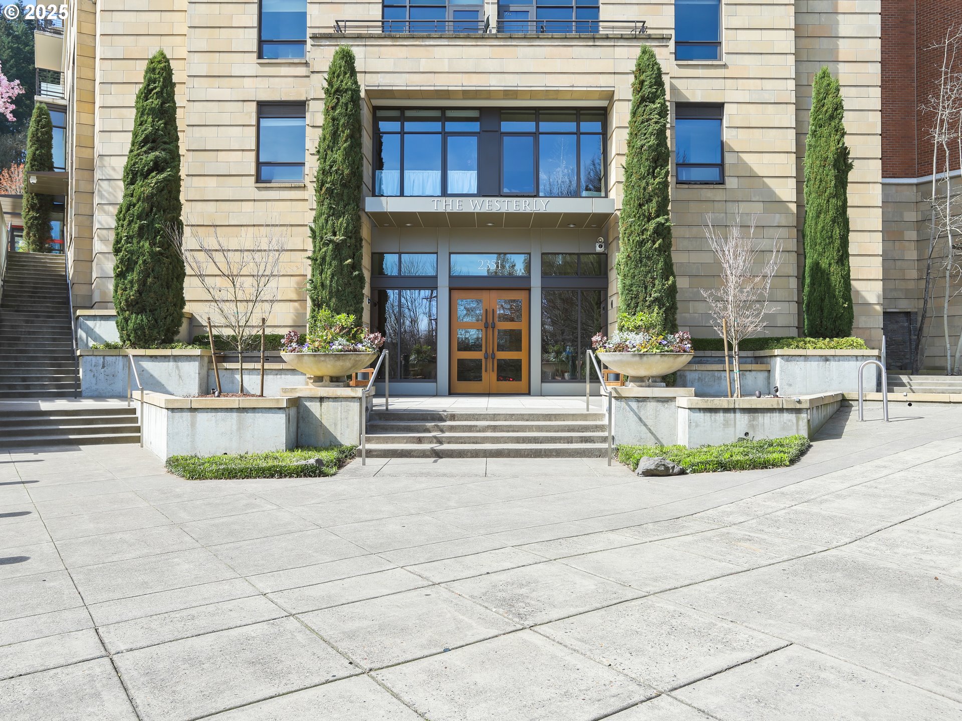 2351 Northwest Westover Road, Unit 1002 Portland, OR 97210 - Photo 1 of 48 Gallery Image 1