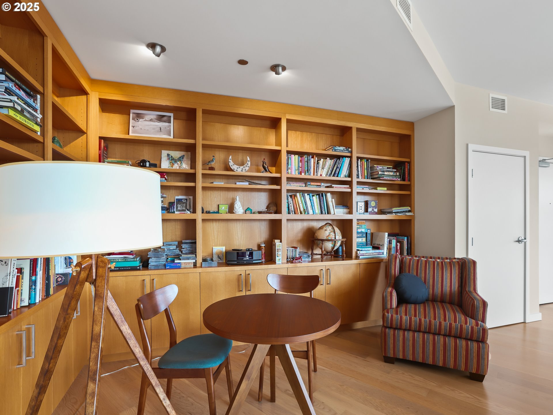 2351 Northwest Westover Road, Unit 1002 Portland, OR 97210 - Photo 12 of 48 Gallery Image 12