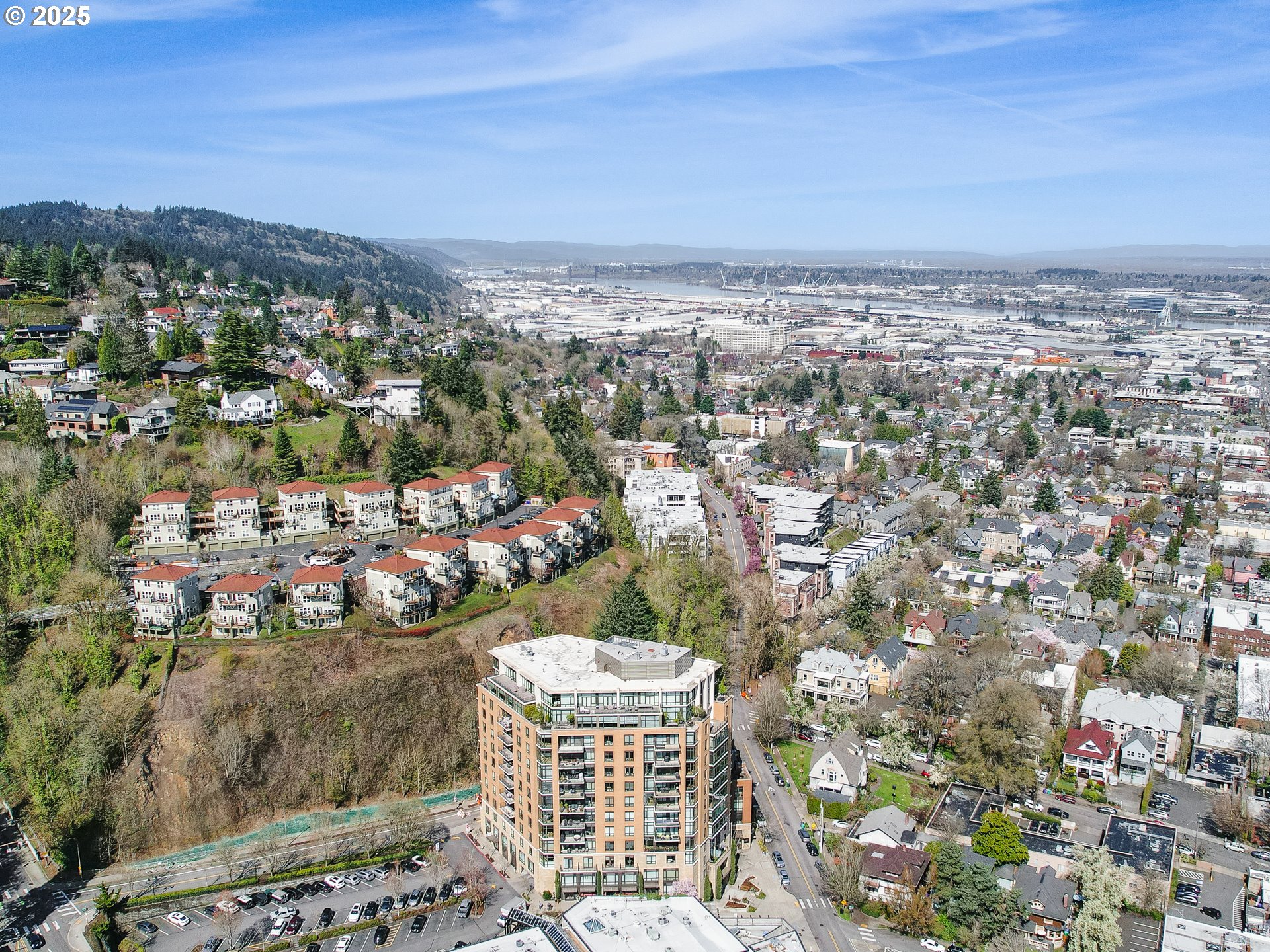 2351 Northwest Westover Road, Unit 1002 Portland, OR 97210 - Photo 40 of 48 Gallery Image 40