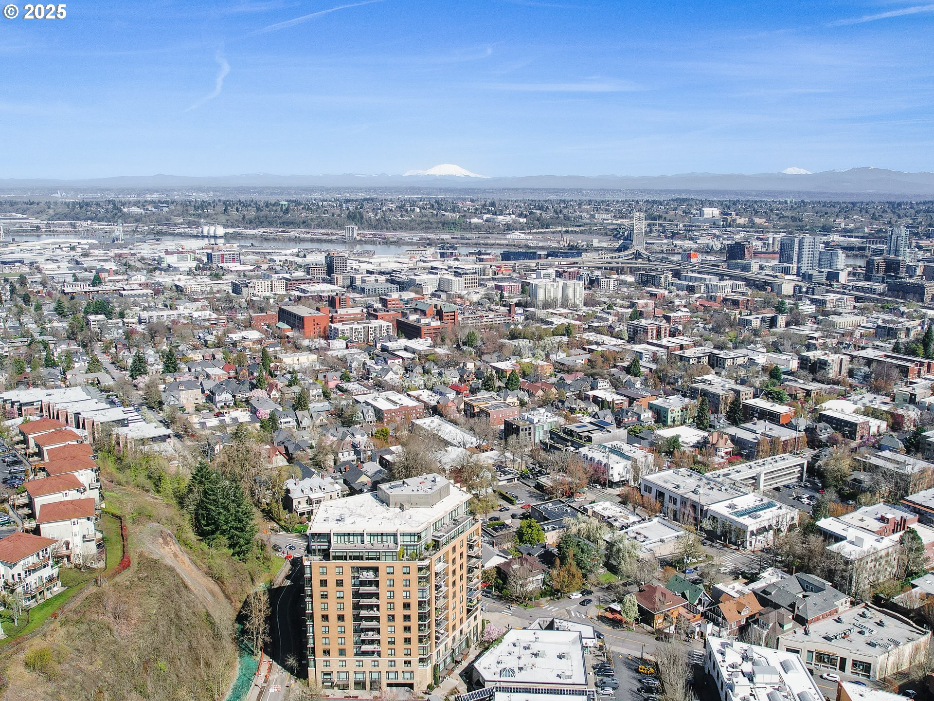 2351 Northwest Westover Road, Unit 1002 Portland, OR 97210 - Photo 41 of 48 Gallery Image 41