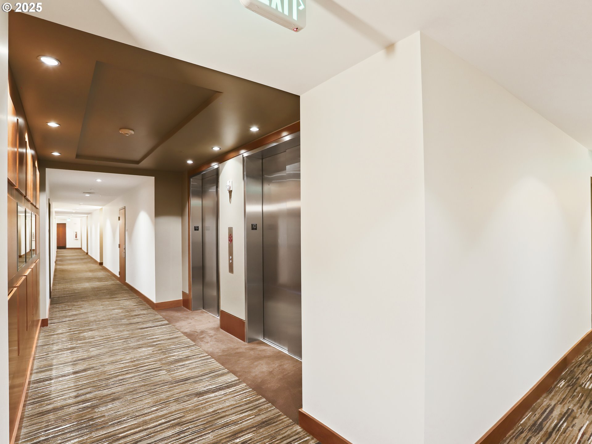 2351 Northwest Westover Road, Unit 1002 Portland, OR 97210 - Photo 43 of 48 Gallery Image 43