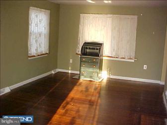 205 West Forestview Road Brookhaven, PA 19015 - Photo 2 of 6 Gallery Image 2