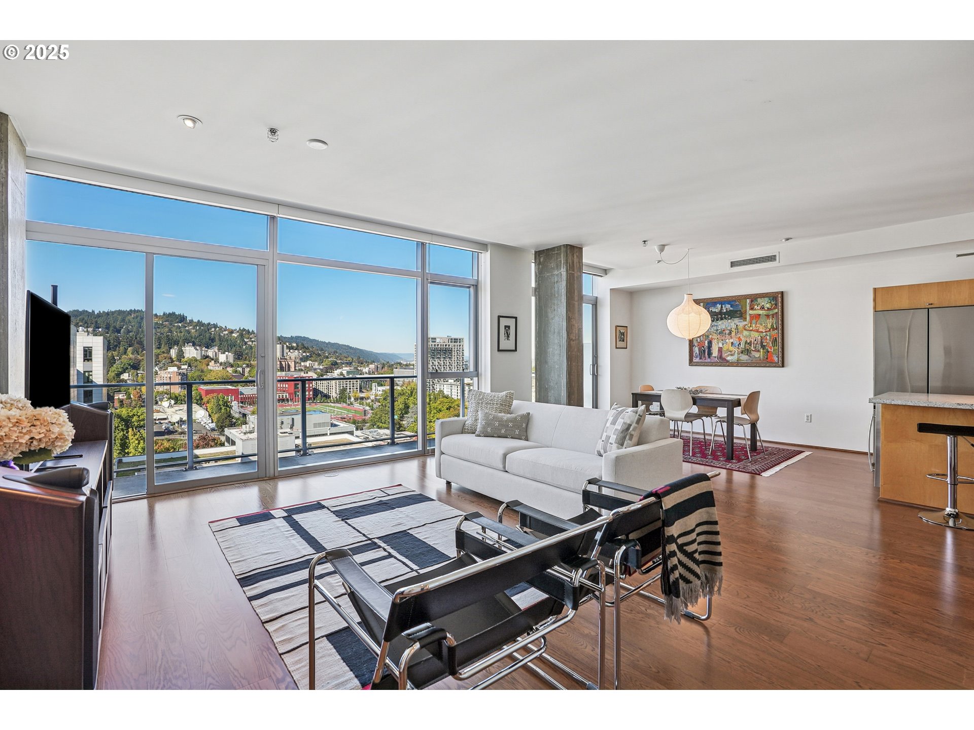 1221 Southwest 10th Avenue, Unit 1510 Portland, OR 97205 - Photo 4 of 38