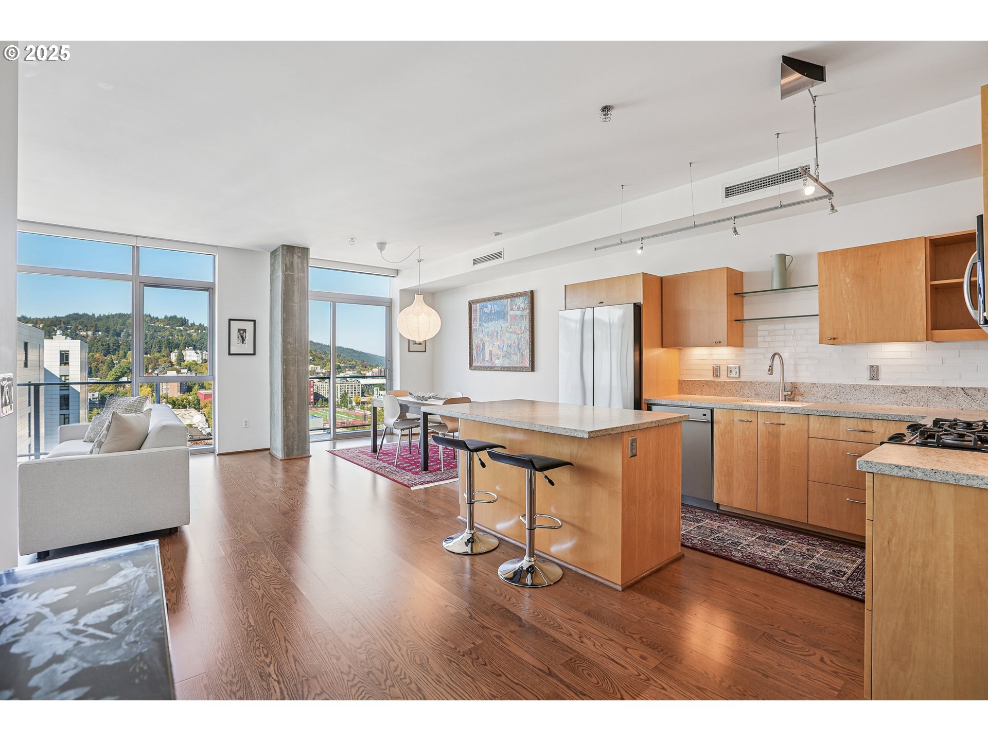 1221 Southwest 10th Avenue, Unit 1510 Portland, OR 97205 - Photo 6 of 38