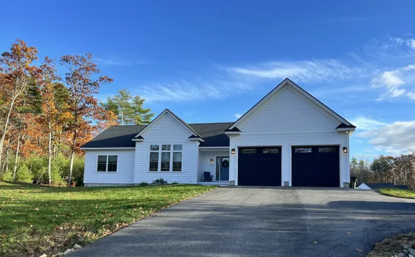 $799,000 | 173 Tamrox Drive, Arundel, ME 04046