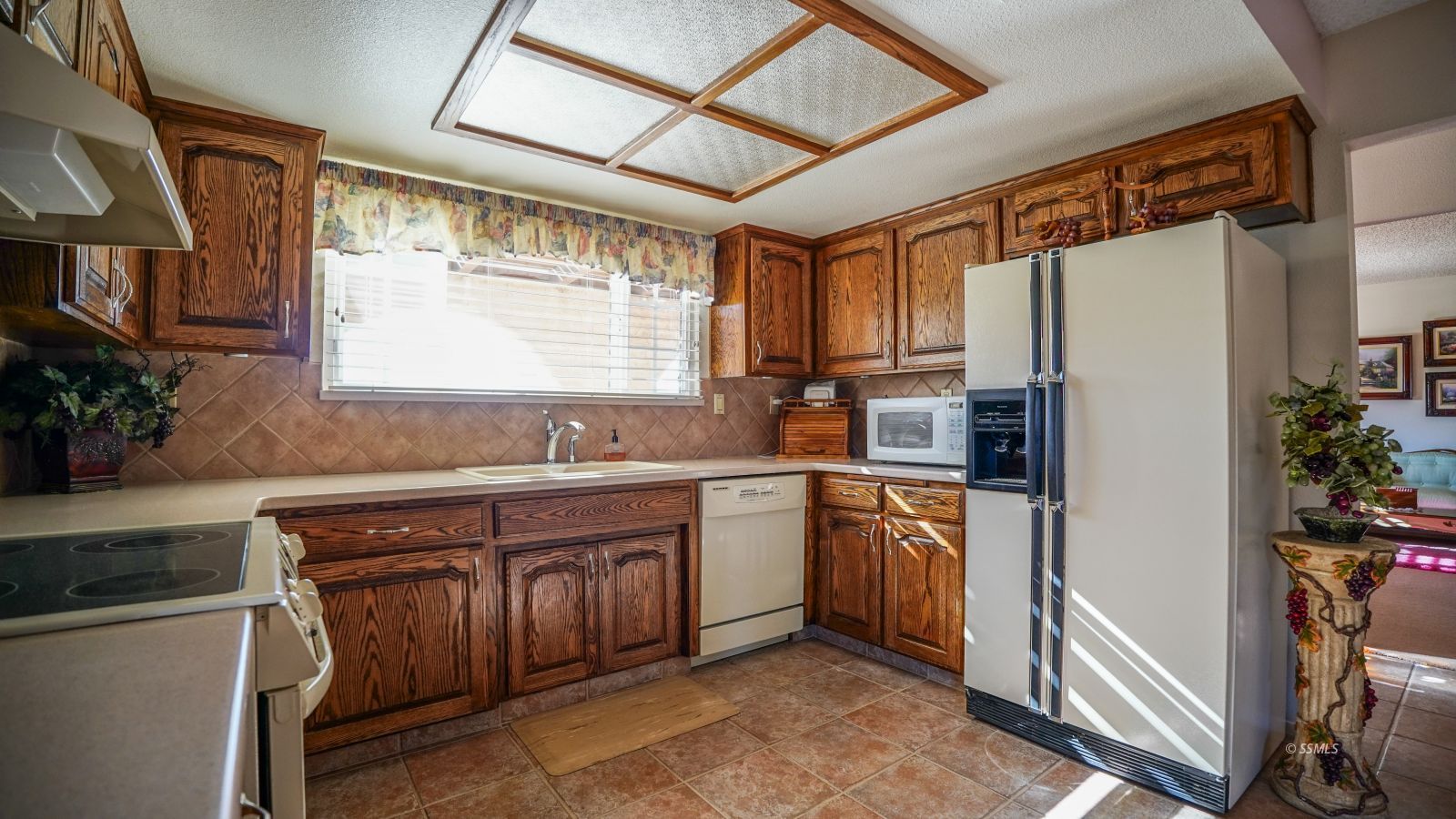 708 West Dolphin Avenue Ridgecrest, CA 93555 - Photo 14 of 39 Gallery Image 14