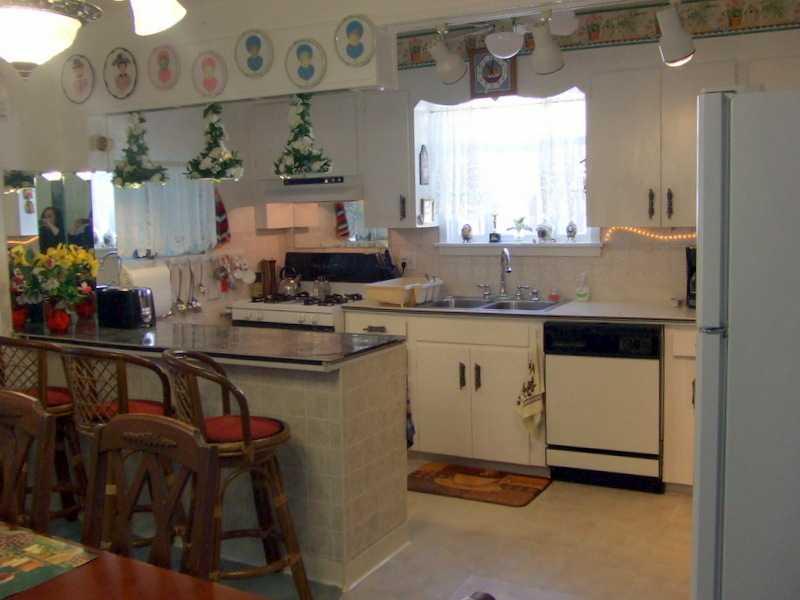 308 Mitchell Avenue Butler, PA 16001 - Photo 7 of 25 Kitchen.