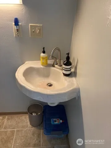 $369,900 | 161 North Schoolhouse Hill Road, Hoodsport, WA 98548