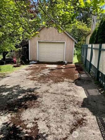 $369,900 | 161 North Schoolhouse Hill Road, Hoodsport, WA 98548