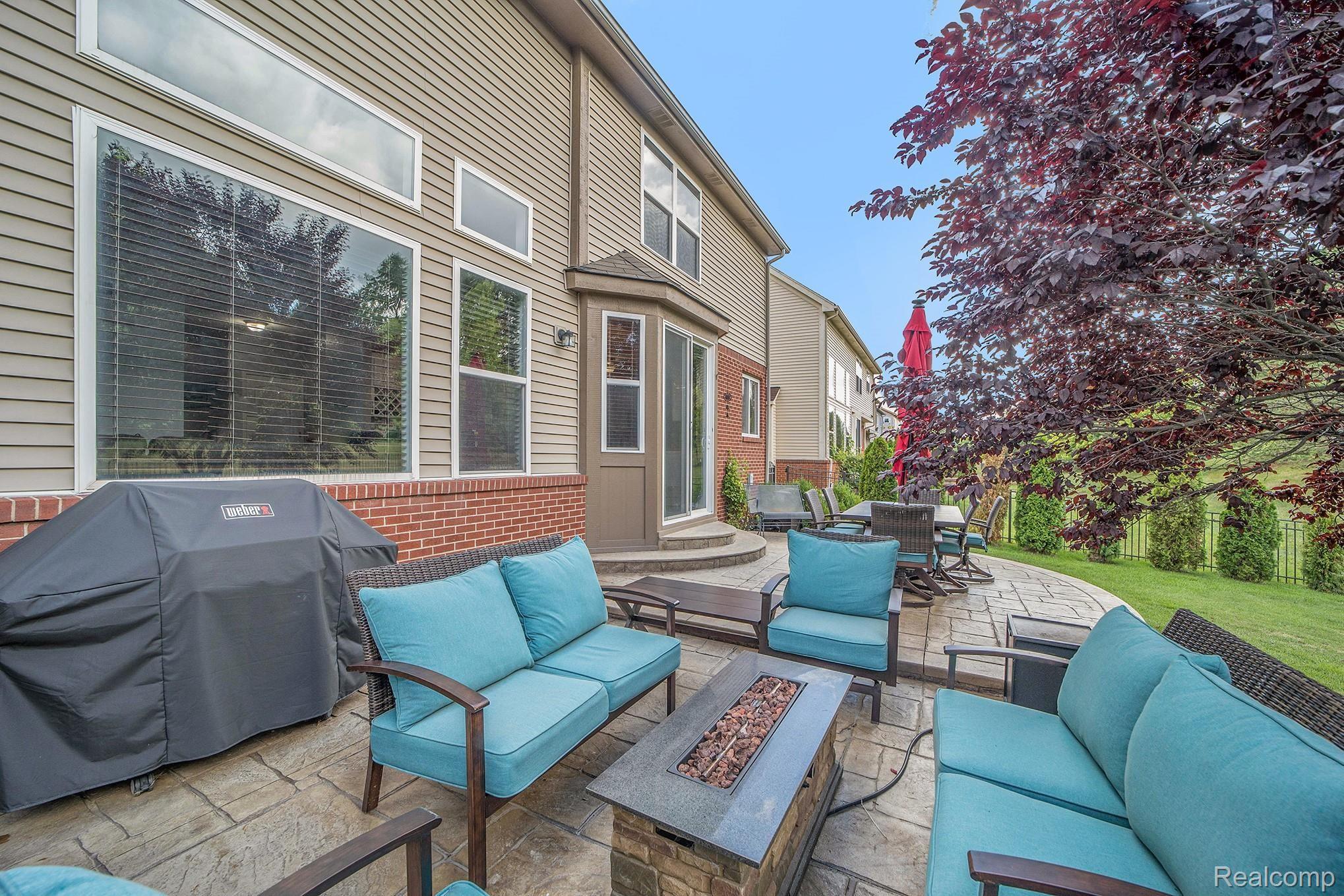 30753 Bradmore Road Warren, MI 48092 - Photo 38 of 38 View 2 of patio.jpg