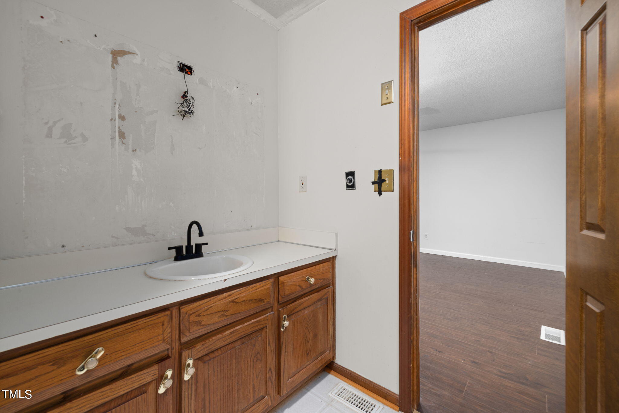5811 Anele Road Durham, NC 27712 - Photo 32 of 36 32-web-or-mls-7K5A1956
