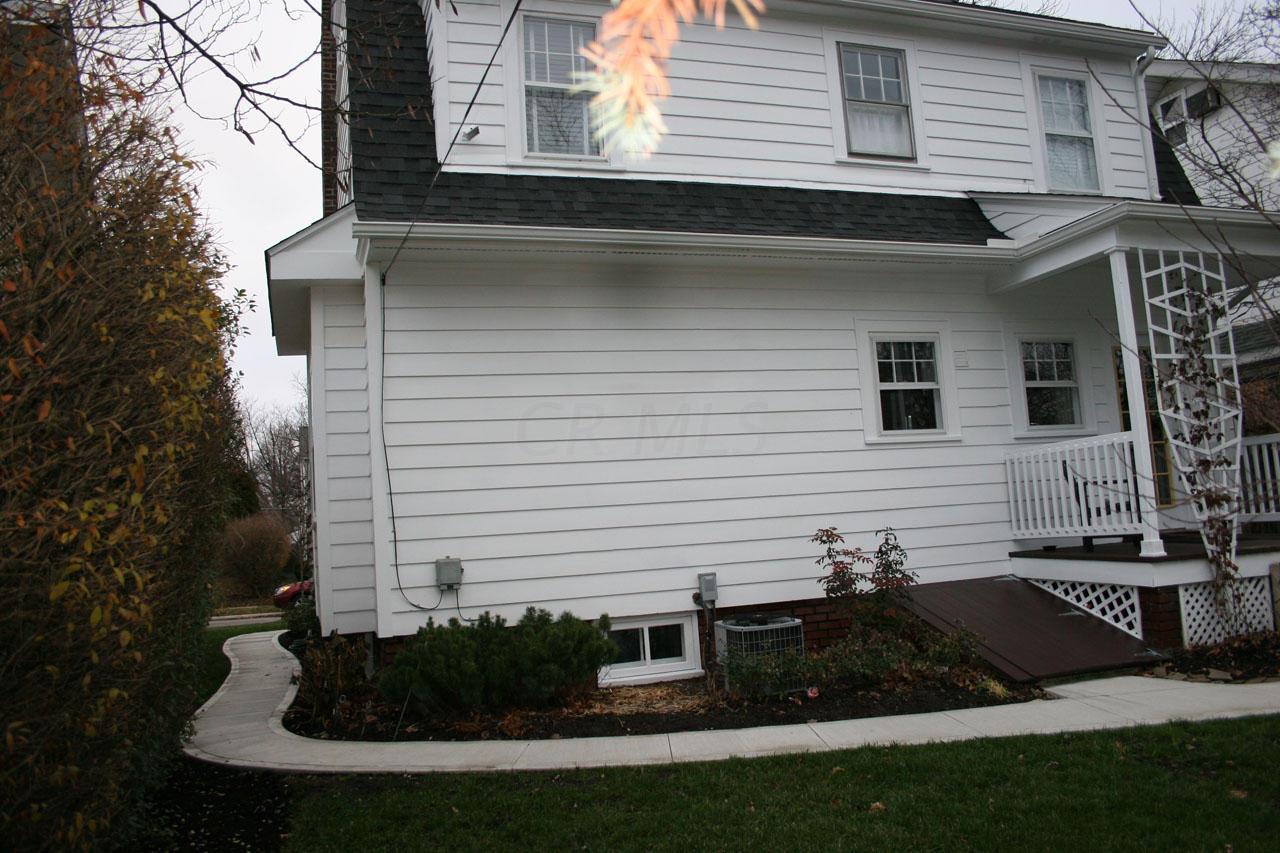 788 Vernon Road Columbus, OH 43209 - Photo 4 of 33