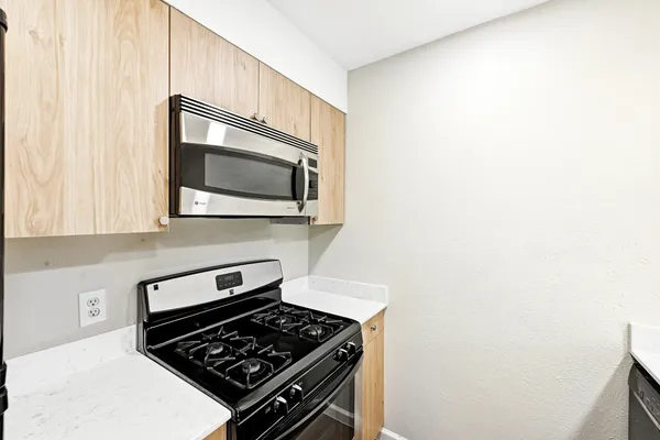 $1,600 | 7801 Shoal Creek Boulevard, Unit 140, Austin, TX 78757