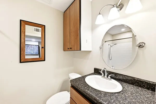 $1,600 | 7801 Shoal Creek Boulevard, Unit 140, Austin, TX 78757