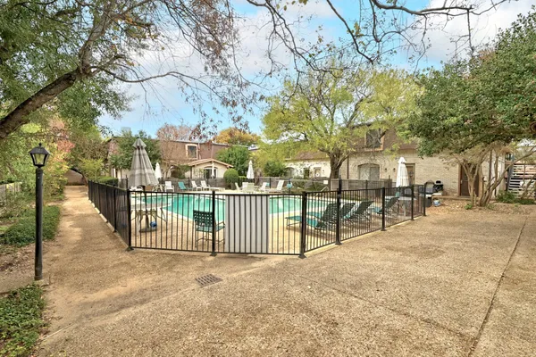 $1,600 | 7801 Shoal Creek Boulevard, Unit 140, Austin, TX 78757