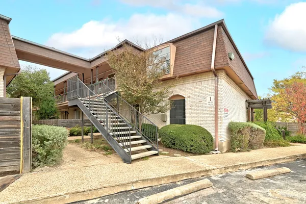$1,600 | 7801 Shoal Creek Boulevard, Unit 140, Austin, TX 78757