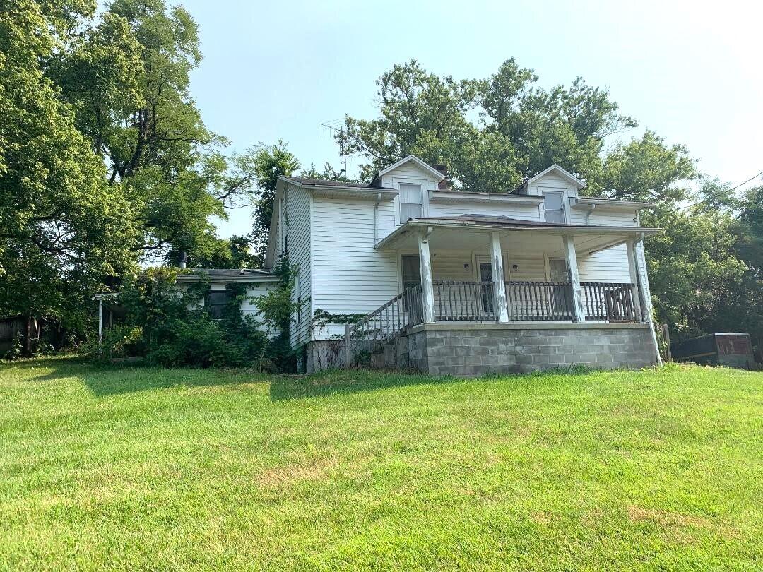 3060 Cedar Road Stamping Ground, KY 40379 - Photo 2 of 9 Gallery Image 2