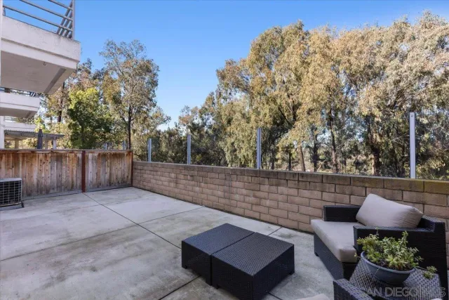 $939,000 | 16156 Avenida Venusto, Unit 2, San Diego, CA 92128