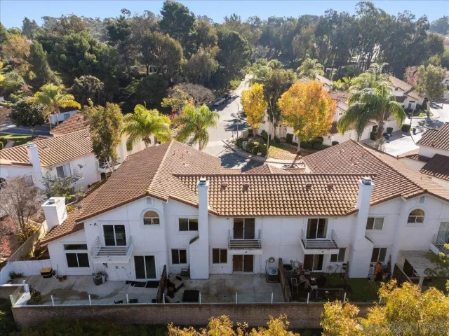 $939,000 | 16156 Avenida Venusto, Unit 2, San Diego, CA 92128