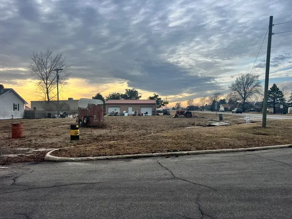 $59,900 | 40980 Highway 49, Rankin, IL 60960