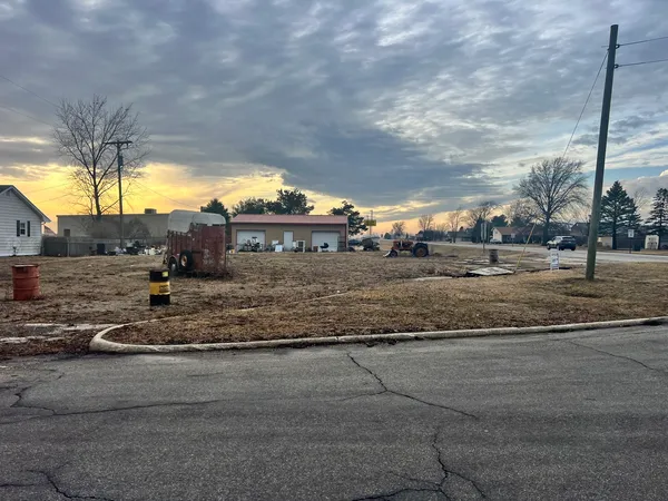 $59,900 | 40980 Highway 49, Rankin, IL 60960