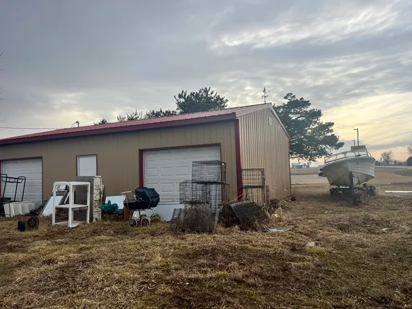 $59,900 | 40980 Highway 49, Rankin, IL 60960