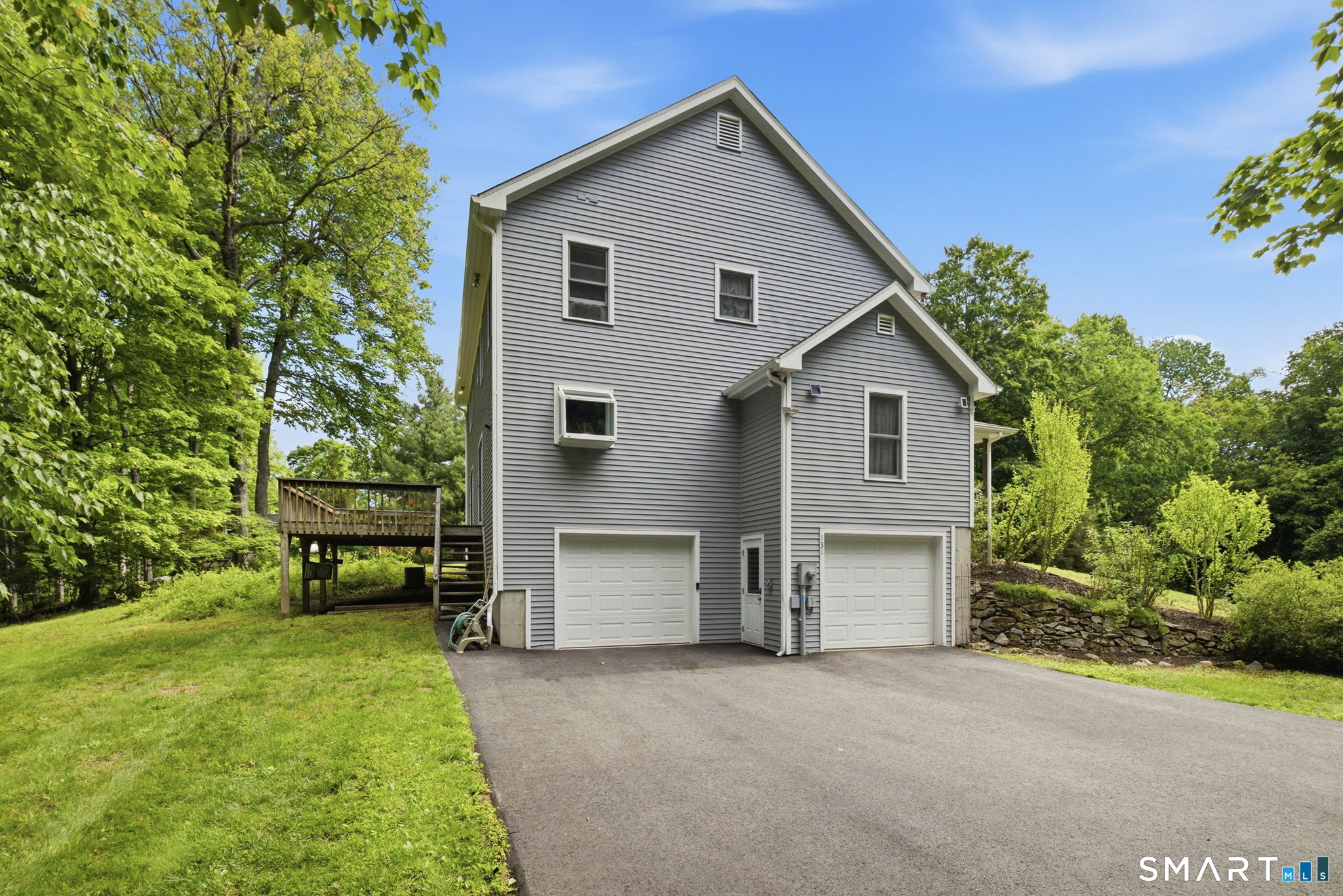 131 Hanover Road Newtown, CT 06470 - Photo 5 of 34