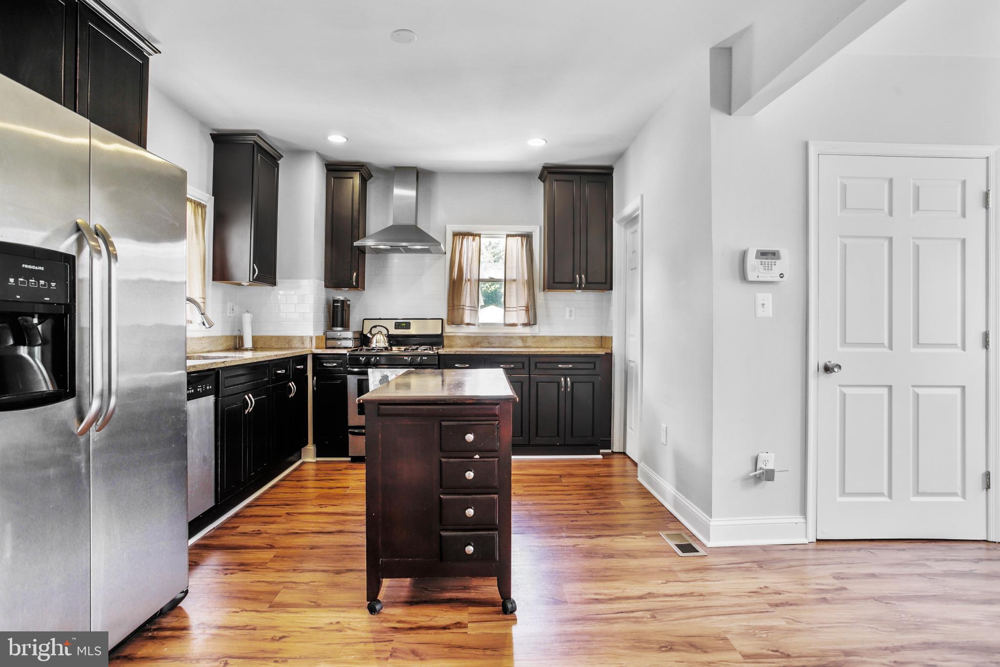 2516 Queen Anne Road Baltimore, MD 21216 - Photo 12 of 26