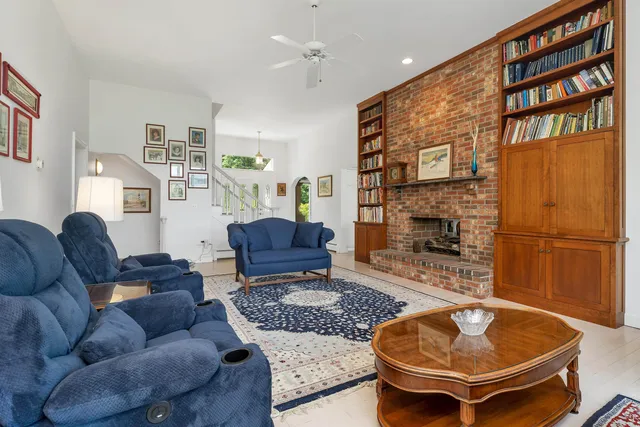 $950,000 | 58 Kearsarge Road, New London, NH 03257