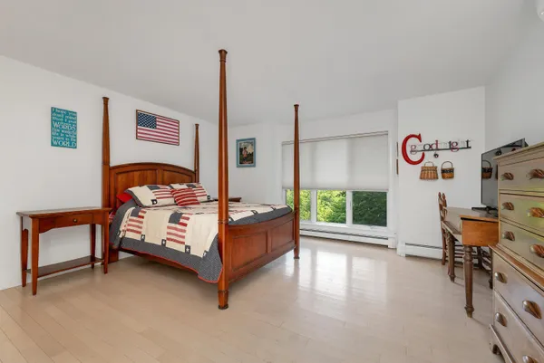 $899,000 | 58 Kearsarge Road, New London, NH 03257