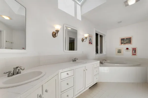 $899,000 | 58 Kearsarge Road, New London, NH 03257