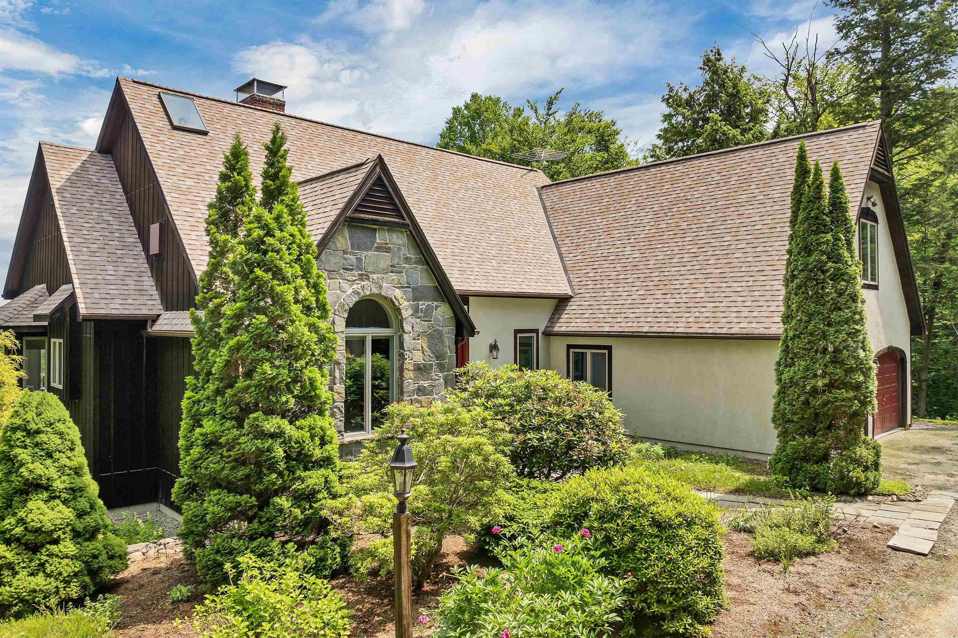 58 Kearsarge Road New London, NH 03257 - Photo 2 of 23