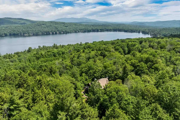 $899,000 | 58 Kearsarge Road, New London, NH 03257