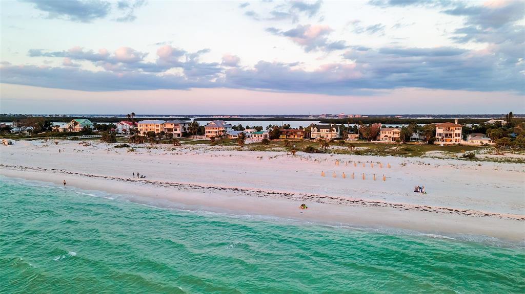 1058 Eldorado Avenue Clearwater Beach, FL 33767 - Photo 16 of 79