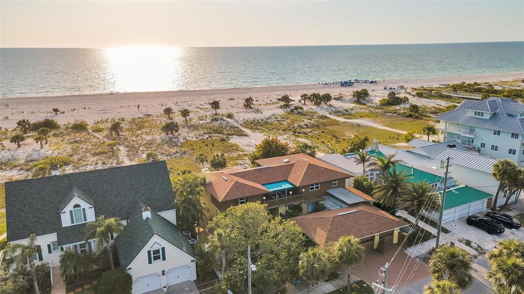 1058 Eldorado Avenue Clearwater Beach, FL 33767 - Photo 20 of 100