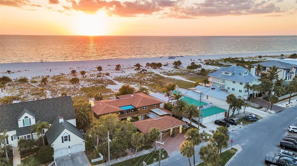 1058 Eldorado Avenue Clearwater Beach, FL 33767 - Photo 30 of 79