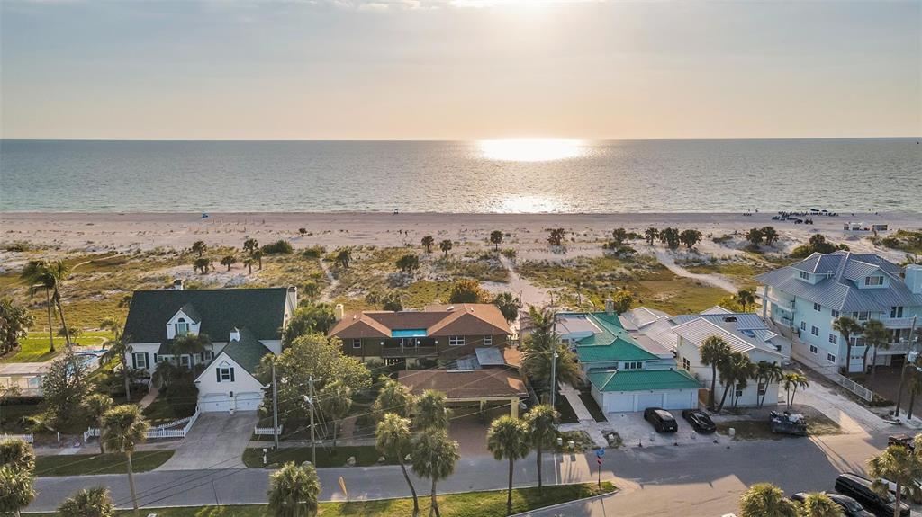 1058 Eldorado Avenue Clearwater Beach, FL 33767 - Photo 38 of 100